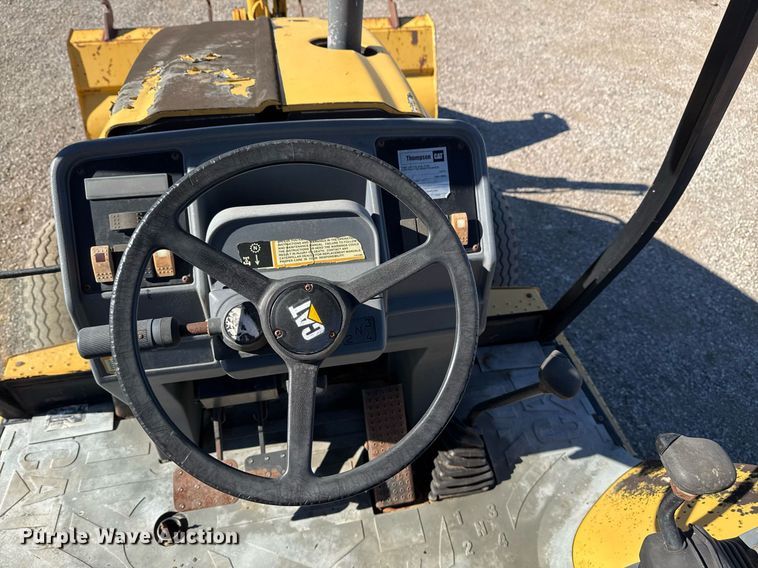 image for item EG2294 1997 Caterpillar 416C backhoe