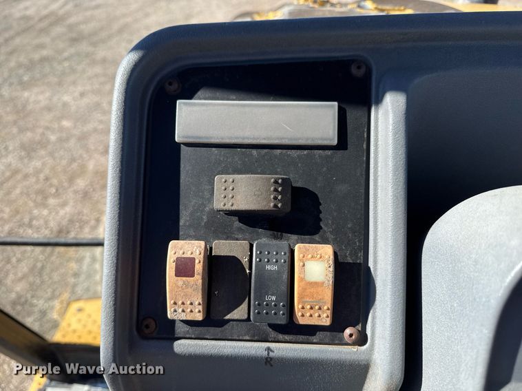 image for item EG2294 1997 Caterpillar 416C backhoe