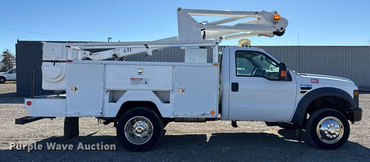 image for item EG2296 2009 Ford F450 Super Duty bucket truck