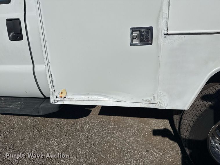 image for item EG2296 2009 Ford F450 Super Duty bucket truck