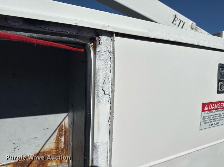 image for item EG2296 2009 Ford F450 Super Duty bucket truck