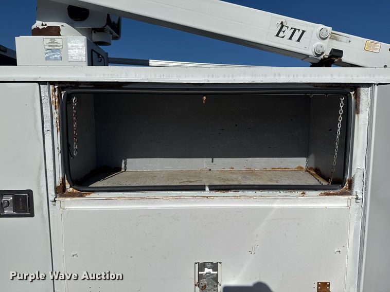 image for item EG2296 2009 Ford F450 Super Duty bucket truck
