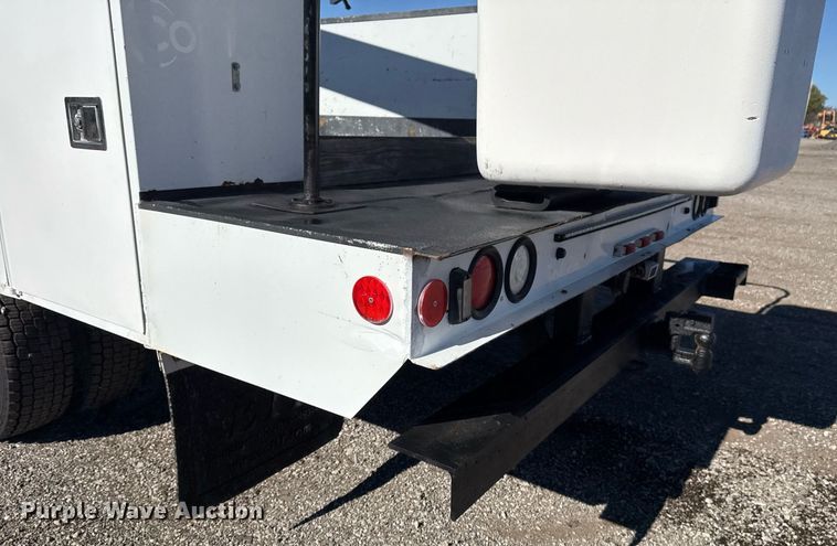 image for item EG2296 2009 Ford F450 Super Duty bucket truck