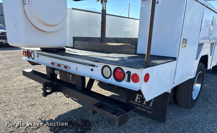 image for item EG2296 2009 Ford F450 Super Duty bucket truck