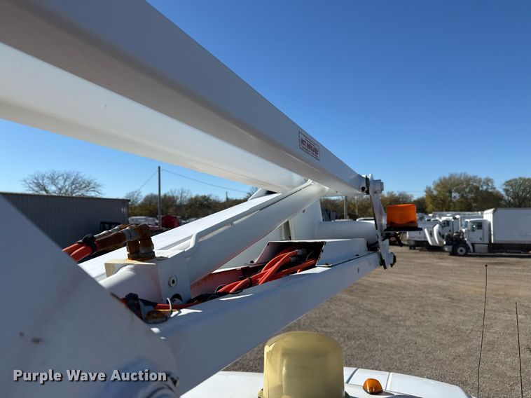 image for item EG2296 2009 Ford F450 Super Duty bucket truck