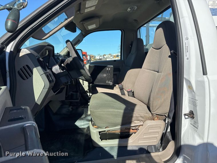 image for item EG2296 2009 Ford F450 Super Duty bucket truck