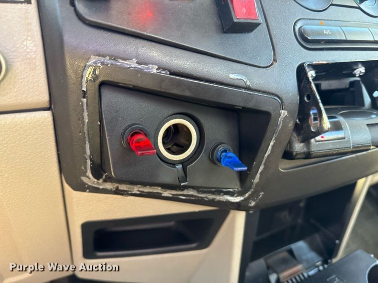 image for item EG2296 2009 Ford F450 Super Duty bucket truck