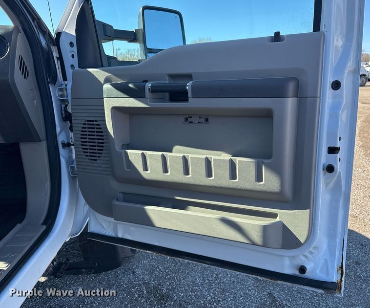 image for item EG2296 2009 Ford F450 Super Duty bucket truck