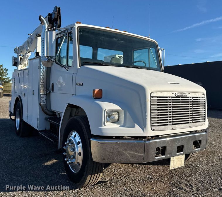 image for item EG2316 1997 Freightliner FL70 utility / service truck