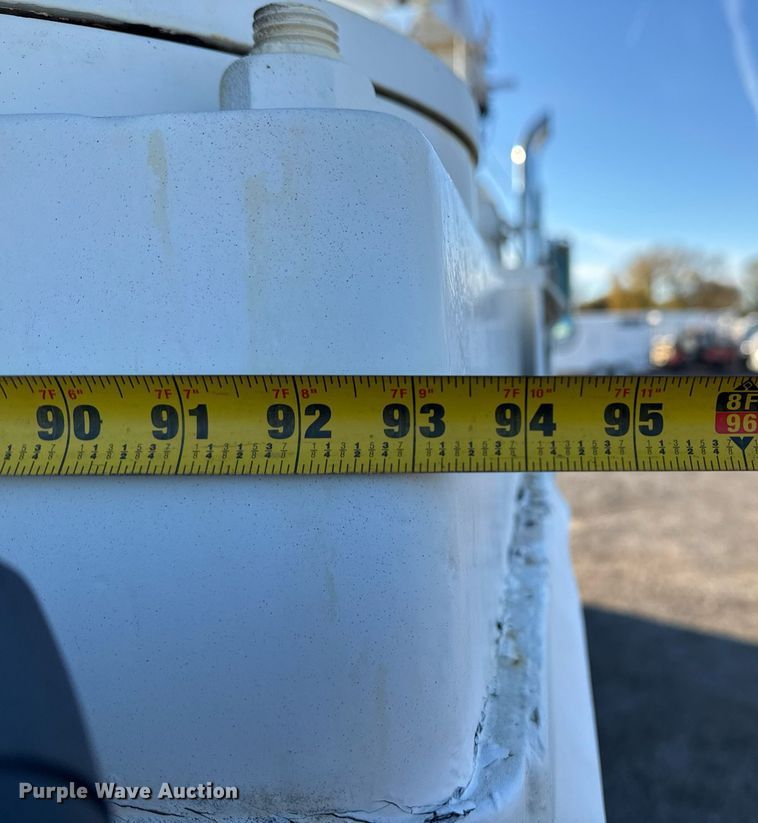 image for item EG2316 1997 Freightliner FL70 utility / service truck