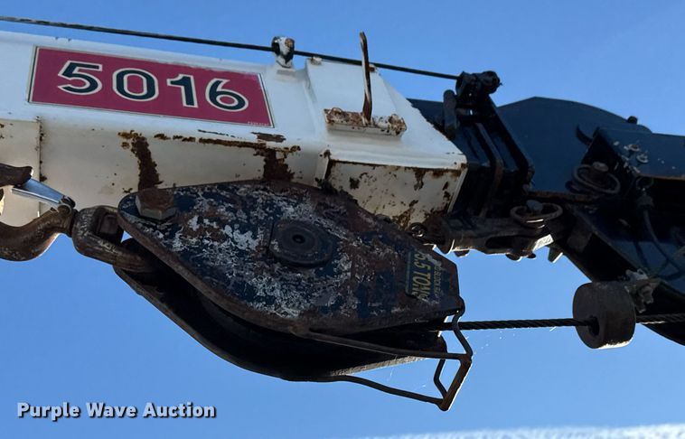 image for item EG2316 1997 Freightliner FL70 utility / service truck