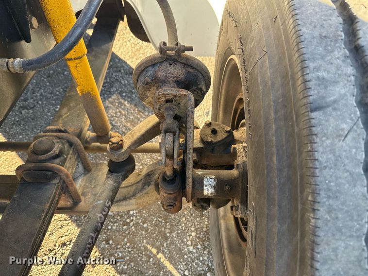 image for item EG2316 1997 Freightliner FL70 utility / service truck