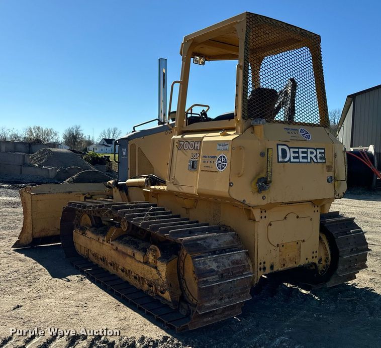 image for item EG6955 2005 John Deere 700H LGP dozer