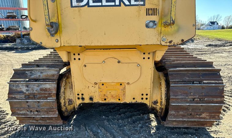 image for item EG6955 2005 John Deere 700H LGP dozer