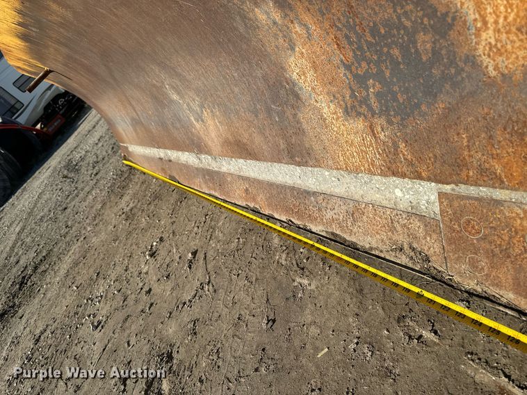 image for item EG6955 2005 John Deere 700H LGP dozer