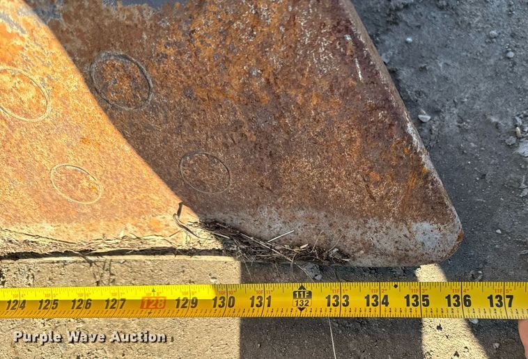 image for item EG6955 2005 John Deere 700H LGP dozer