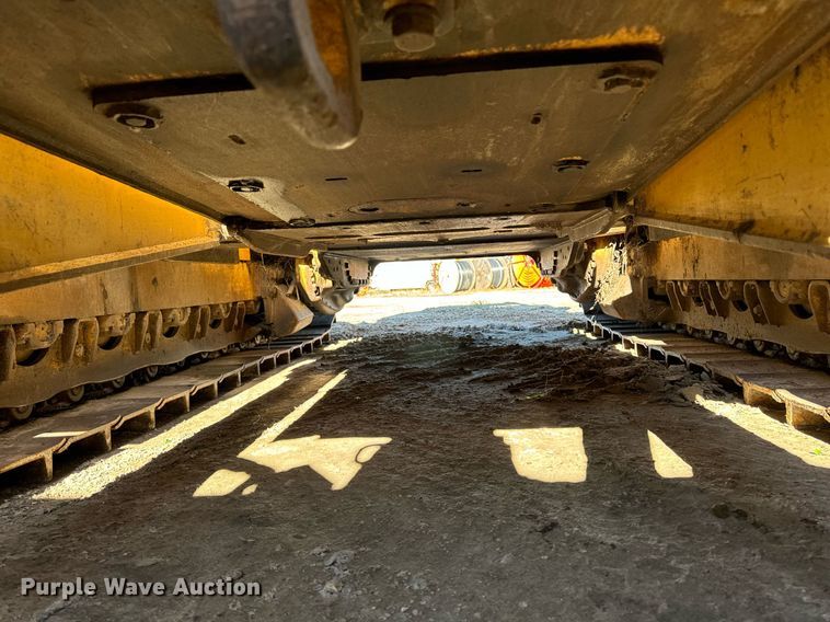 image for item EG6955 2005 John Deere 700H LGP dozer