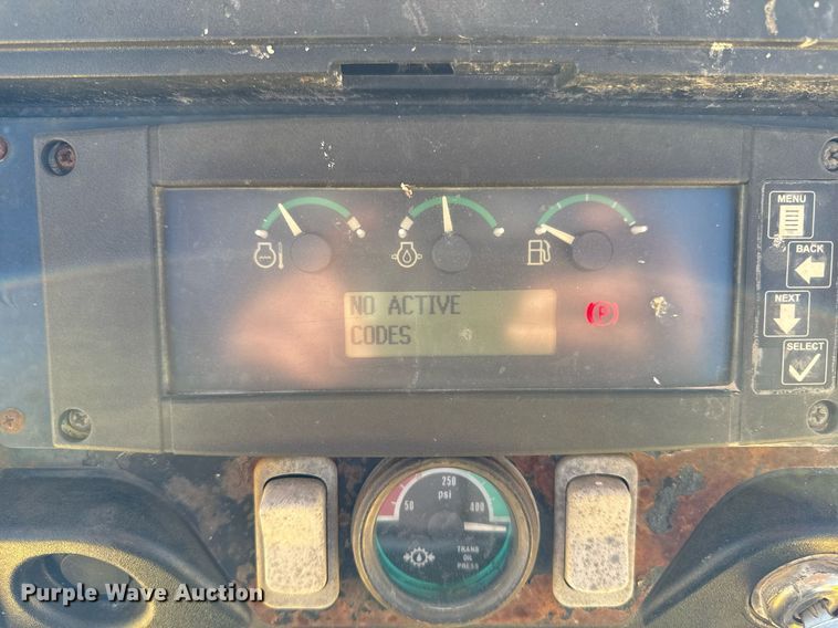 image for item EG6955 2005 John Deere 700H LGP dozer