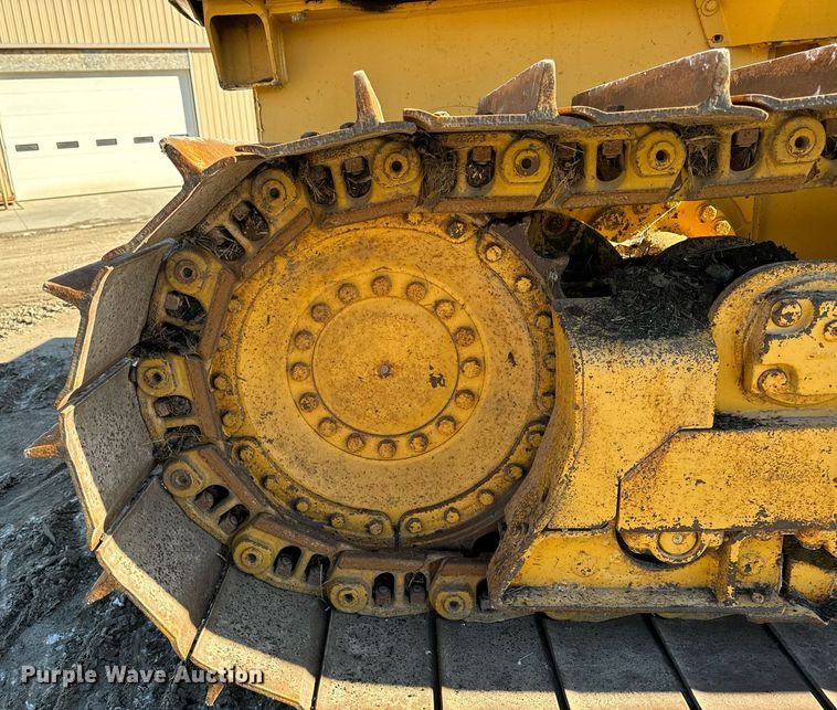 image for item EG6955 2005 John Deere 700H LGP dozer