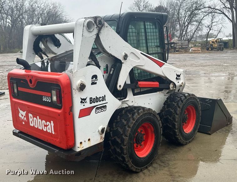 image for item EG6993 2019 Bobcat S650 skid steer loader