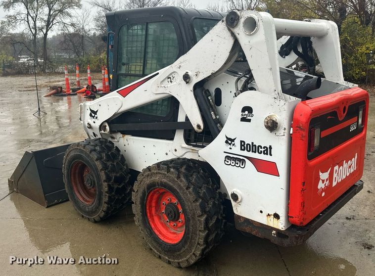 image for item EG6993 2019 Bobcat S650 skid steer loader