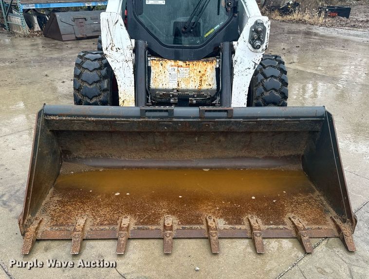 image for item EG6993 2019 Bobcat S650 skid steer loader