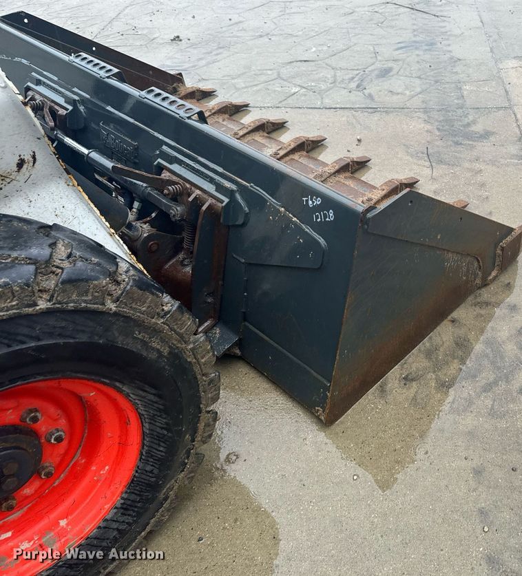 image for item EG6993 2019 Bobcat S650 skid steer loader