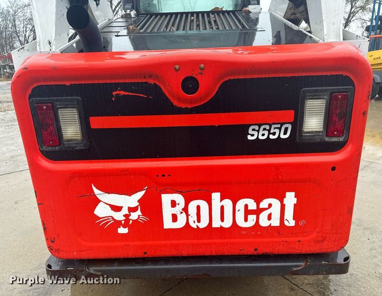 image for item EG6993 2019 Bobcat S650 skid steer loader