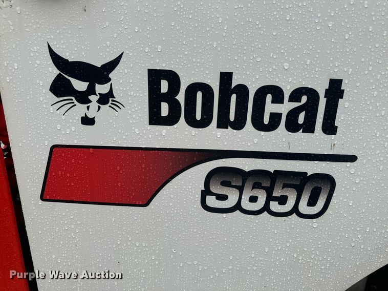 image for item EG6993 2019 Bobcat S650 skid steer loader