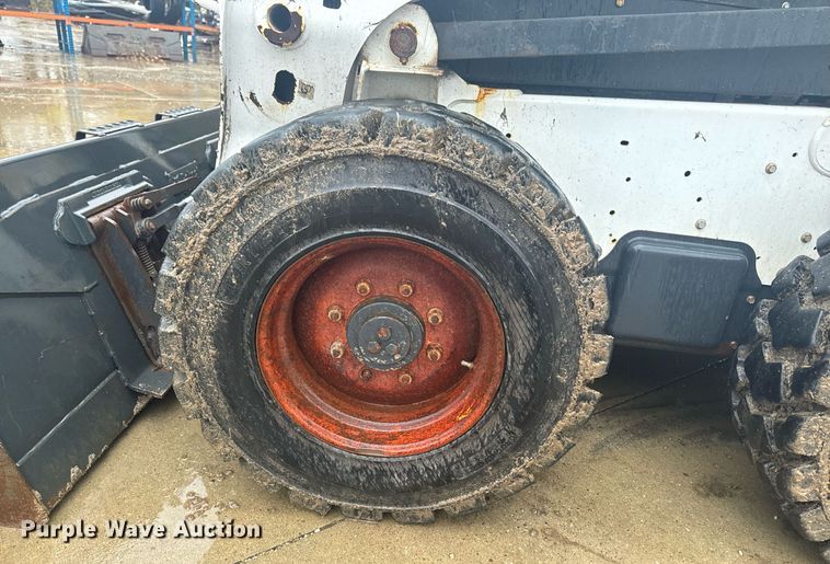 image for item EG6993 2019 Bobcat S650 skid steer loader