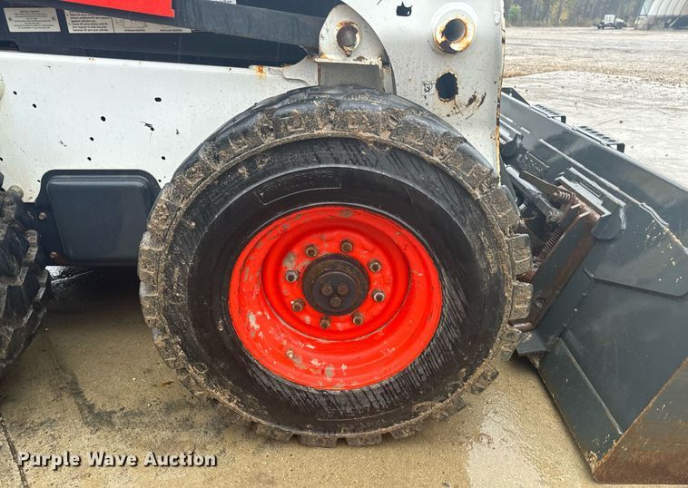 image for item EG6993 2019 Bobcat S650 skid steer loader