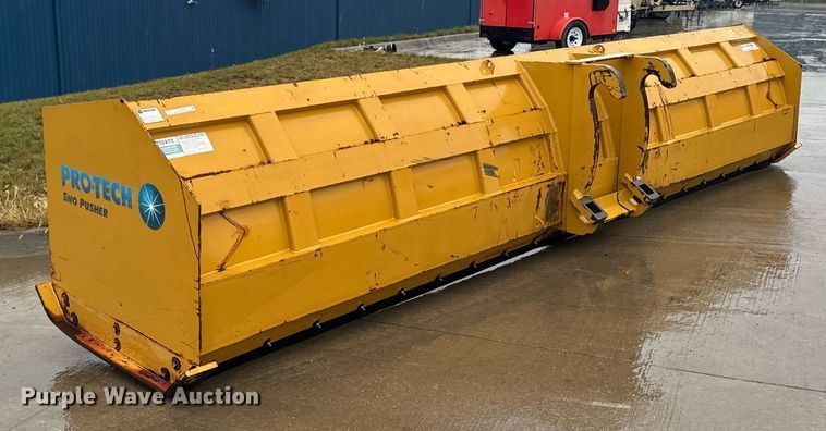 image for item EG6995 Pro-Tech SP20L wheel loader snow pusher