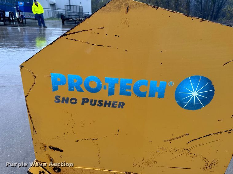 image for item EG6995 Pro-Tech SP20L wheel loader snow pusher