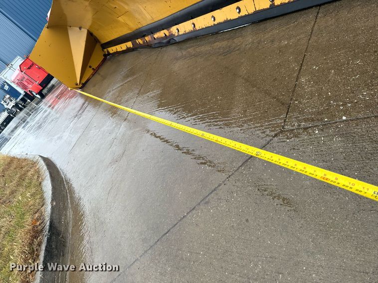 image for item EG6995 Pro-Tech SP20L wheel loader snow pusher