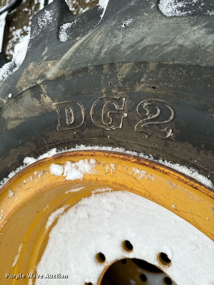 image for item EG7003 (6) Deestone DG2 14.00-24 tires and wheels