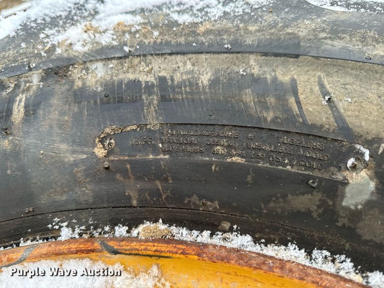 image for item EG7003 (6) Deestone DG2 14.00-24 tires and wheels