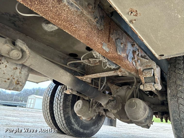 image for item EG7007 2007 International 4300 SBA utility / service truck