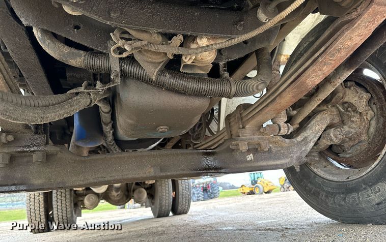 image for item EG7007 2007 International 4300 SBA utility / service truck