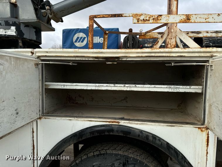 image for item EG7007 2007 International 4300 SBA utility / service truck