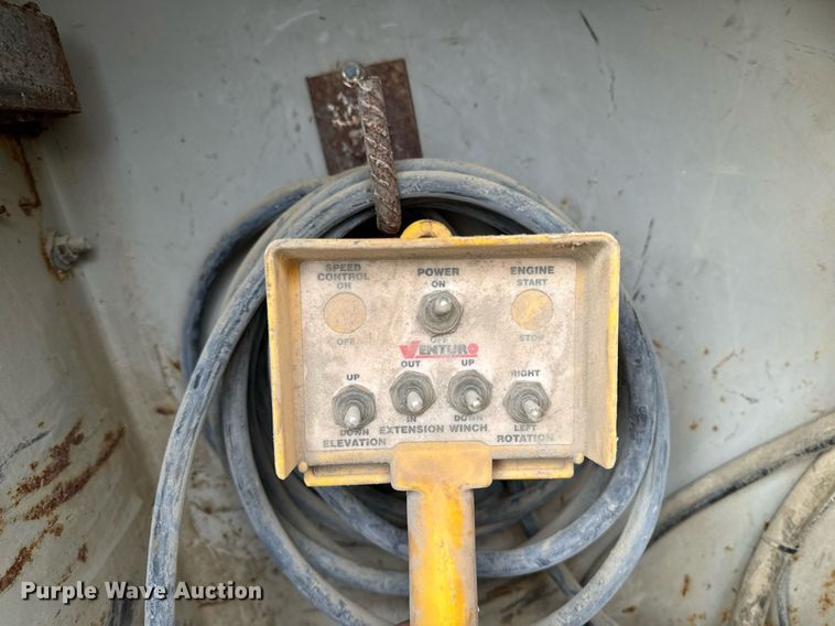 image for item EG7007 2007 International 4300 SBA utility / service truck