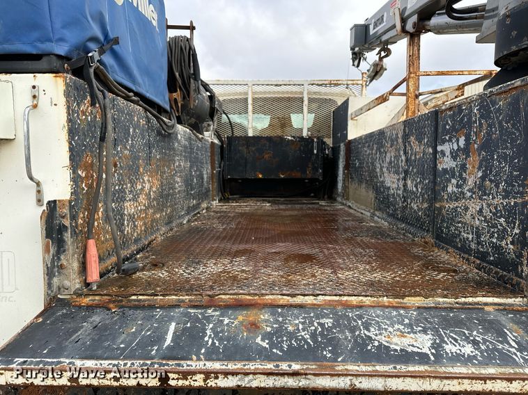 image for item EG7007 2007 International 4300 SBA utility / service truck