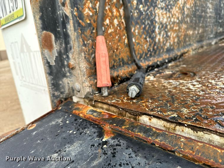 image for item EG7007 2007 International 4300 SBA utility / service truck