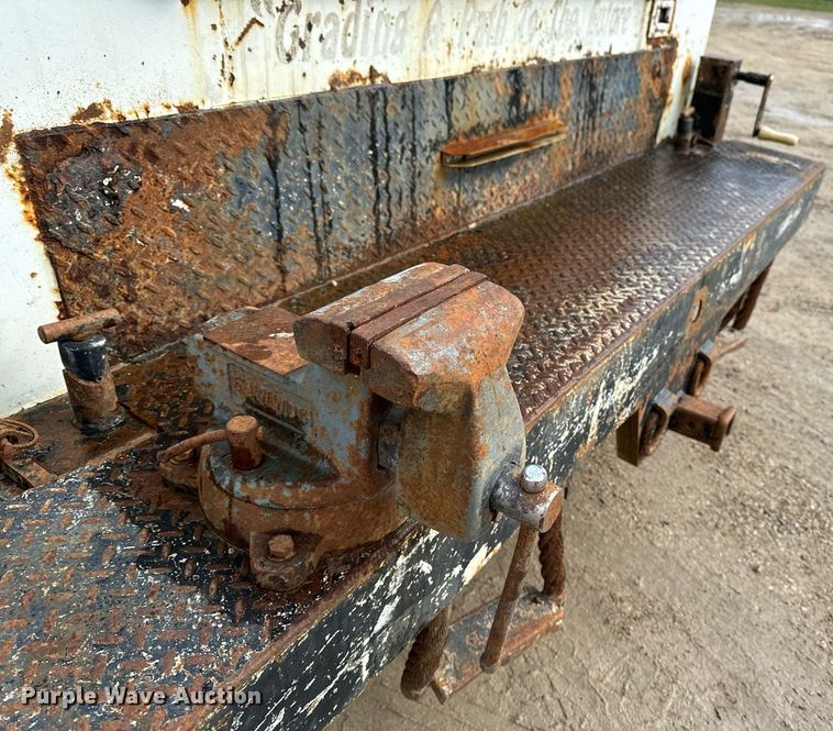 image for item EG7007 2007 International 4300 SBA utility / service truck