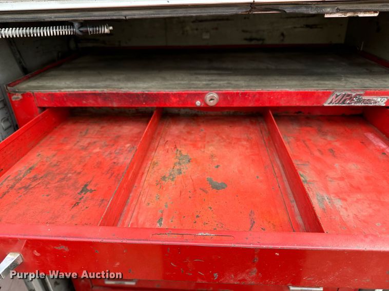 image for item EG7007 2007 International 4300 SBA utility / service truck