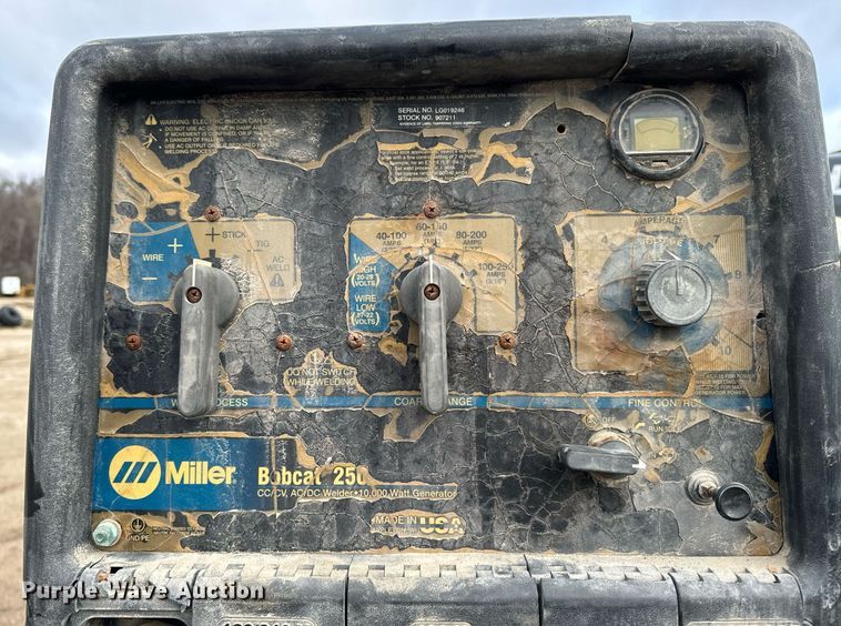 image for item EG7007 2007 International 4300 SBA utility / service truck