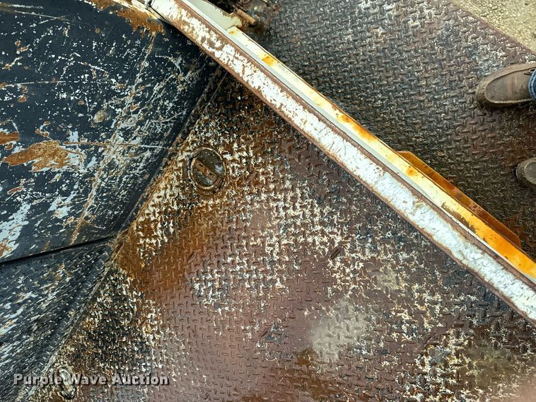 image for item EG7007 2007 International 4300 SBA utility / service truck