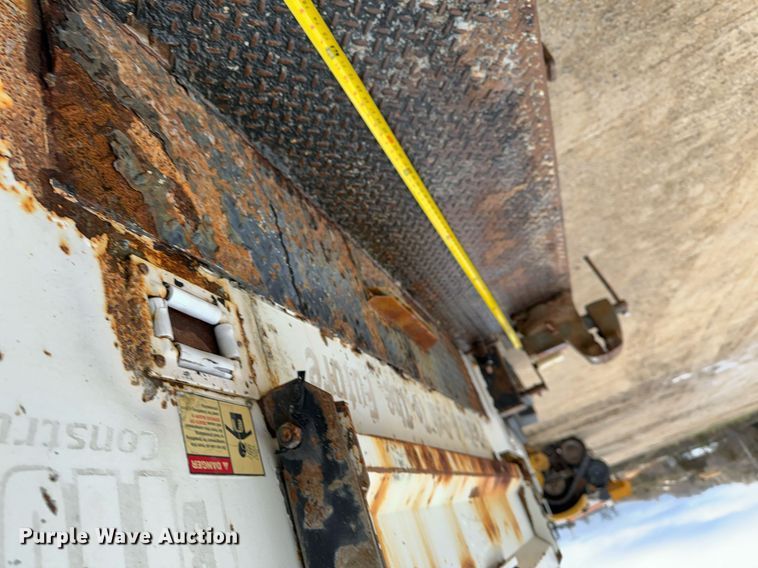 image for item EG7007 2007 International 4300 SBA utility / service truck