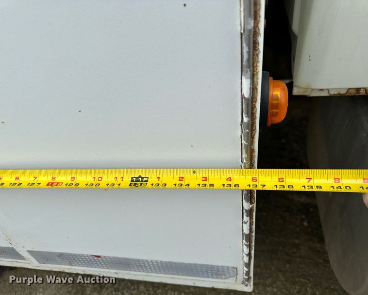 image for item EG7007 2007 International 4300 SBA utility / service truck