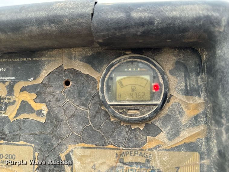 image for item EG7007 2007 International 4300 SBA utility / service truck