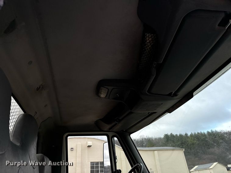 image for item EG7007 2007 International 4300 SBA utility / service truck